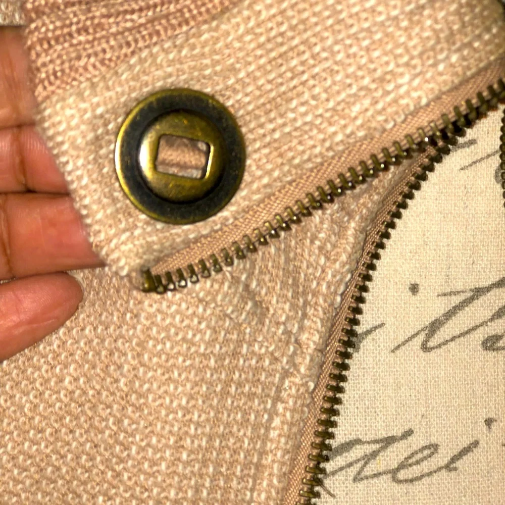 GREEN TEA VEST - Picture 7 of 9